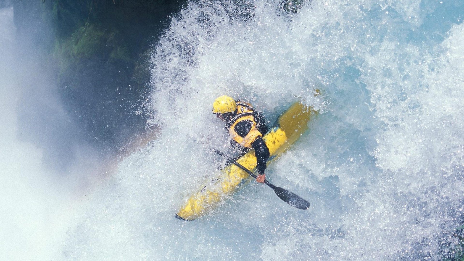 加勒比风暴险胜沙漠雄狮,弗拉霍维奇一锤定音成关键先生