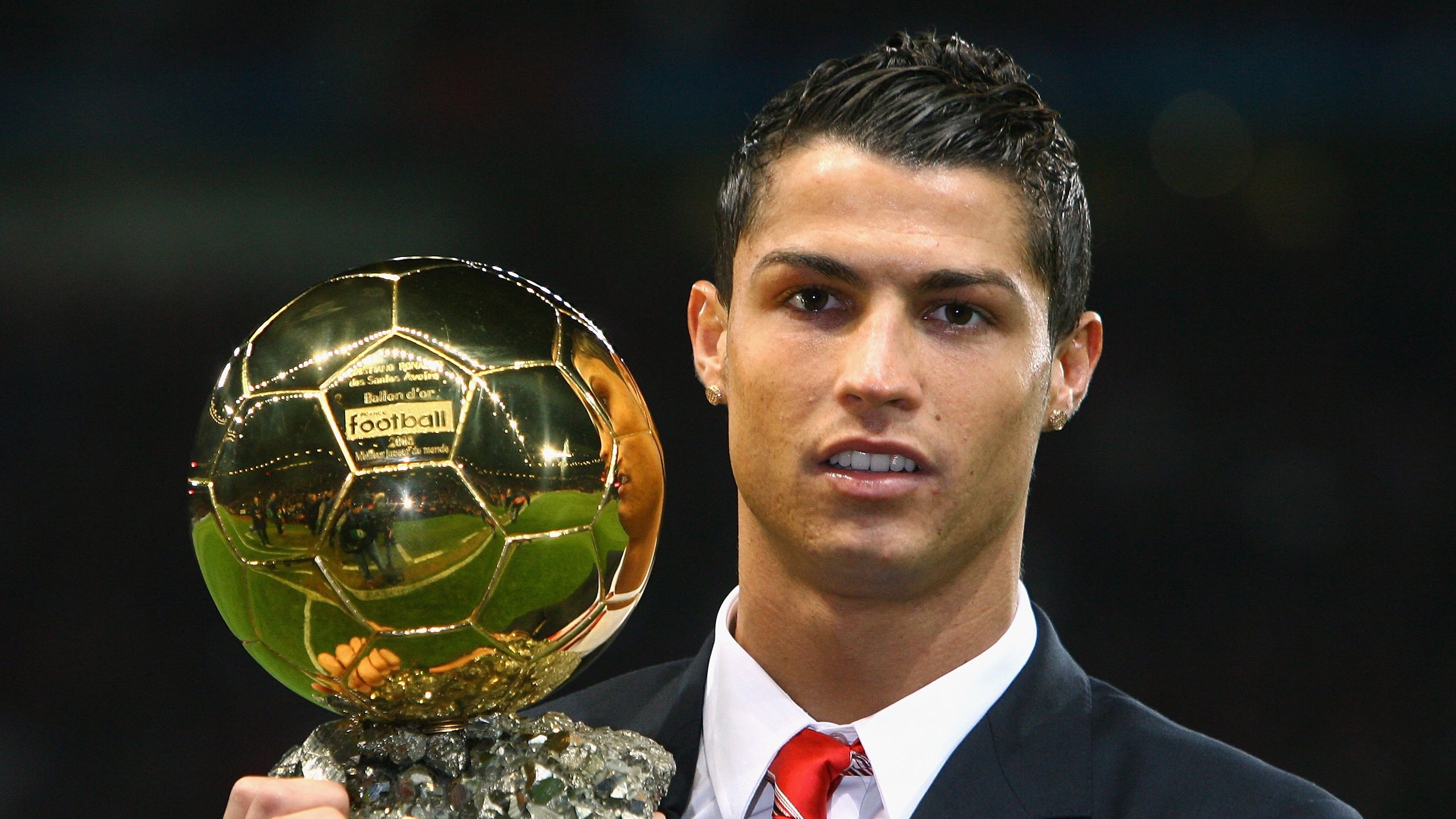 DB电竞平台登录-哈兰德关键制胜,丹麦战术革命如何横扫阿根廷传统足球?